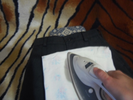 Как правильно гладить стрелки на брюках: Как сделать стрелки на брюках — Мастер-классы на BurdaStyle.ru