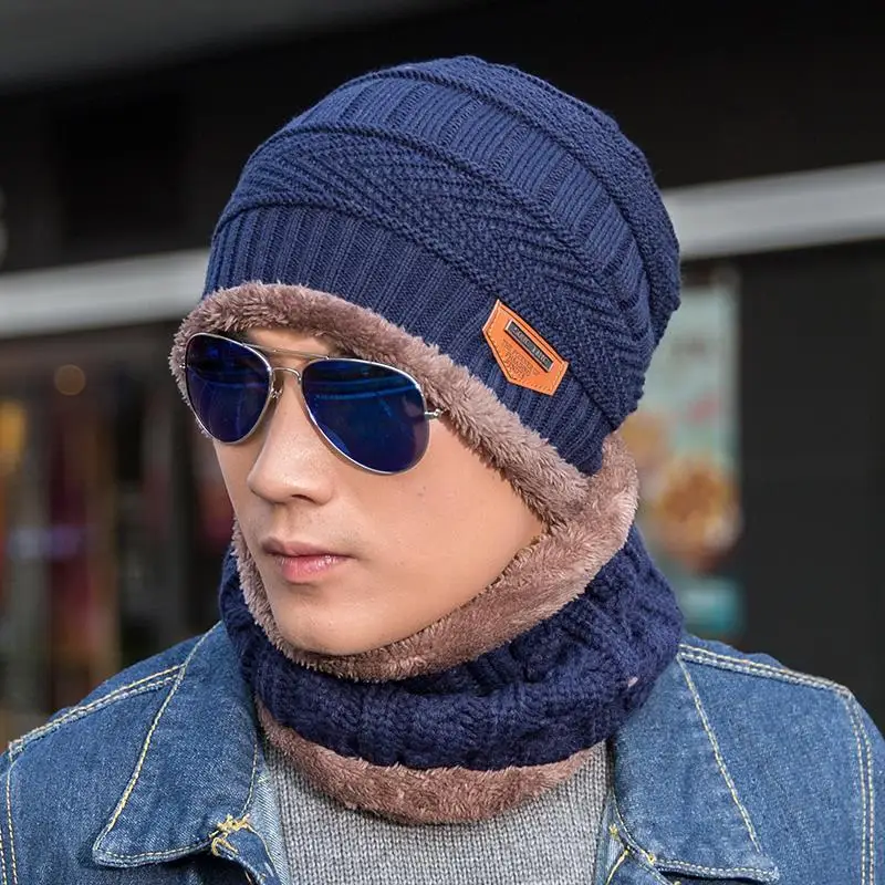 Молодежная мужская вязаная шапка: Мужские шапки (111 фото): модные тенденции осень-зима 2018-2019 для мужчин, с помпоном под мужское пальто и б…