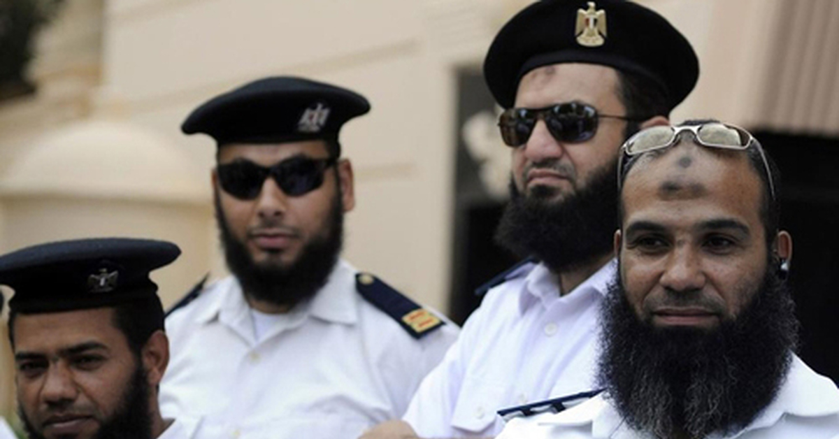 Можно ли носить бороду военным: Военный суд в Петербурге отменил приказ офицера подчиненному с требованием сбрить бороду - Общество