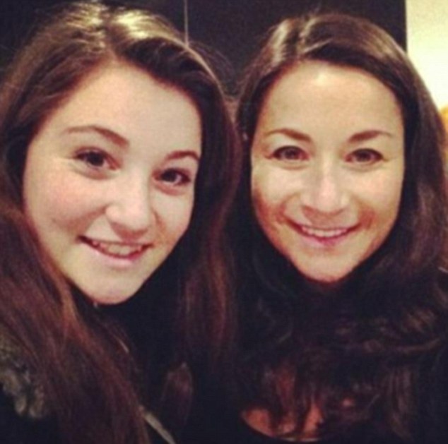 Eleanor Lilley, 44, (right) looks almost identical to her 17-year-old daughter Gabriella (left)