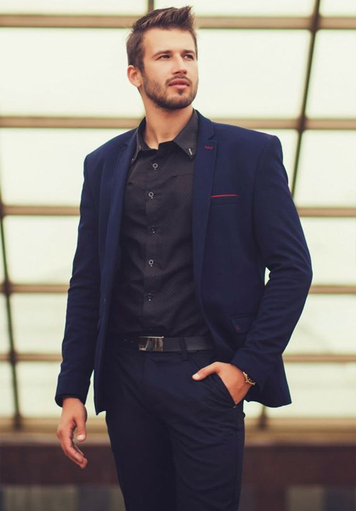 Blue Suit with black shirt Combination - Bewakoof Blog