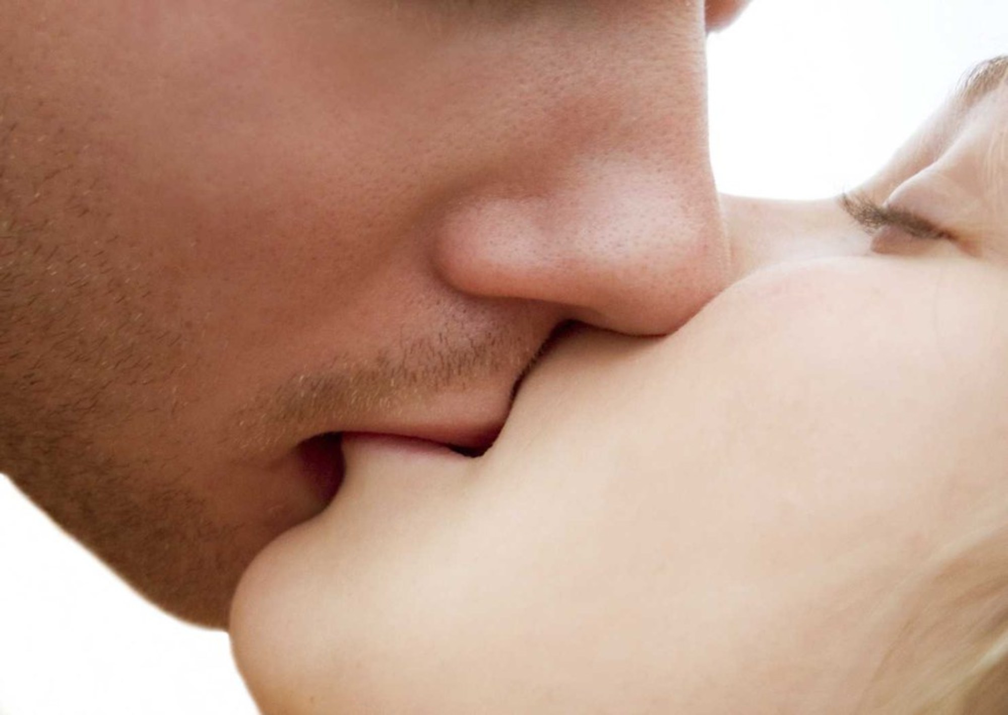 Какие виды поцелуев в губы есть: О чем говорят губы. 11 видов поцелуев, которые расскажут об отношениях / НВ