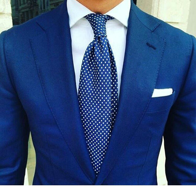 Какого цвета рубашка подойдет к синему костюму: выбираем рубашку, галстук и туфли