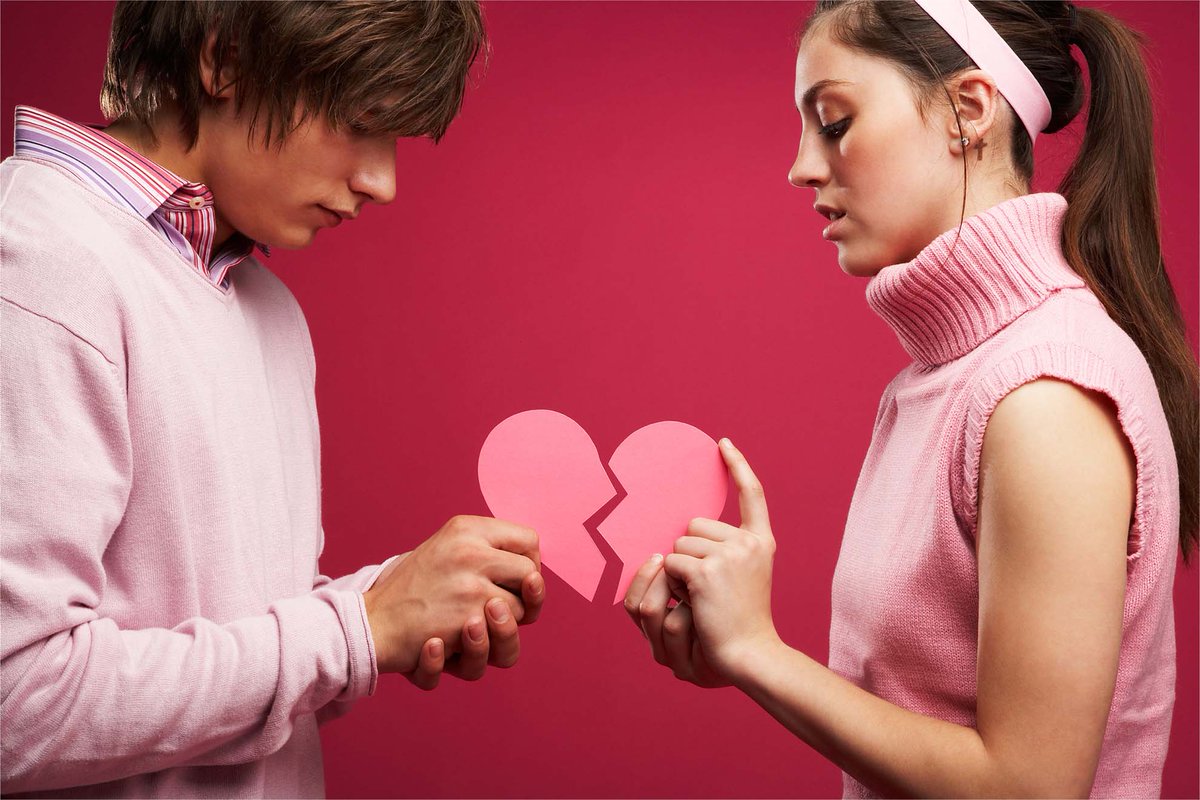 Как влюбить женщину: Психологи рассказали, как завоевать женщину, используя её слабости