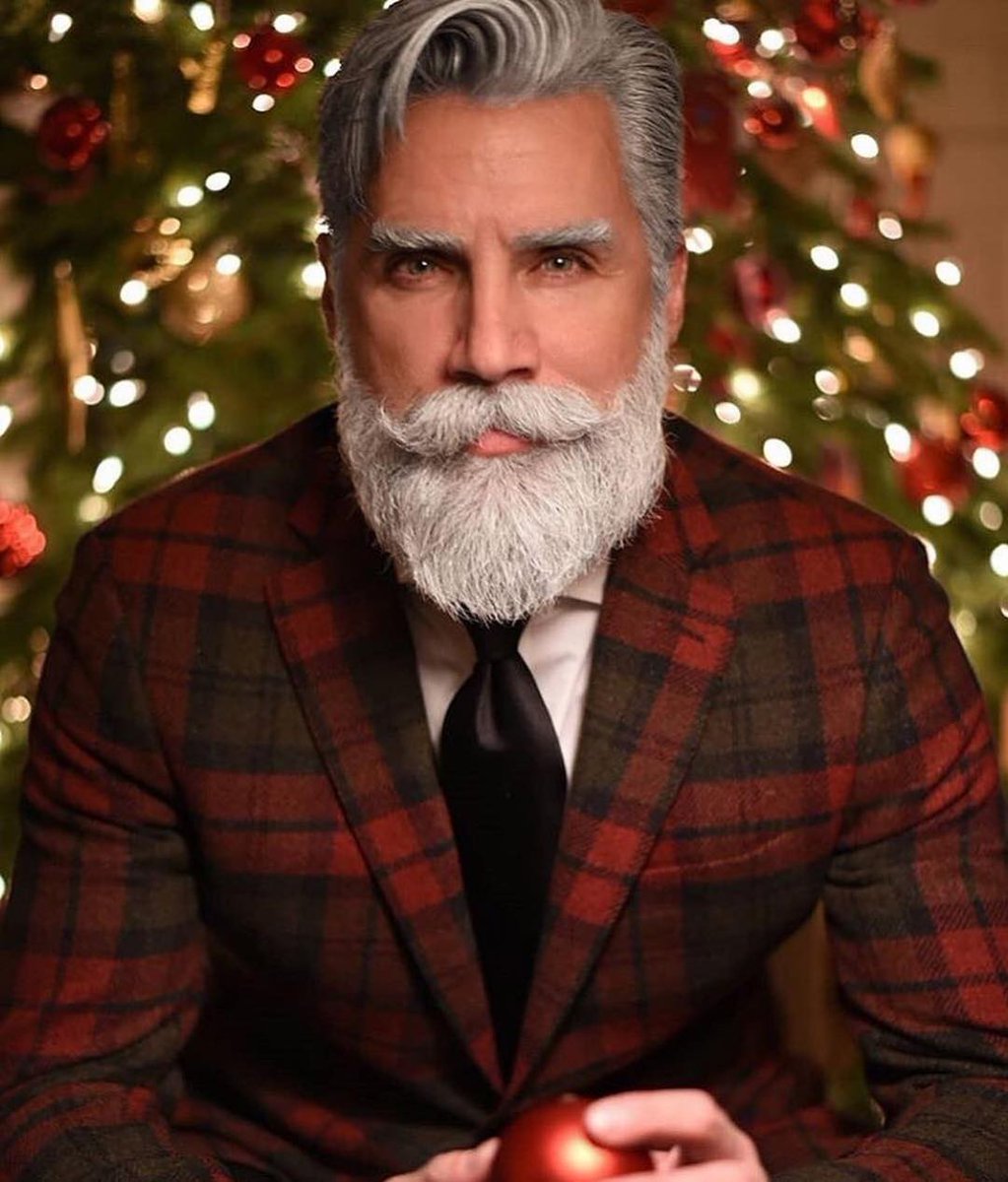 Актер седой с седой бородой: Дед из рекламы Теле2 (седой мужчина с бородой): кто снимается в рекламе?