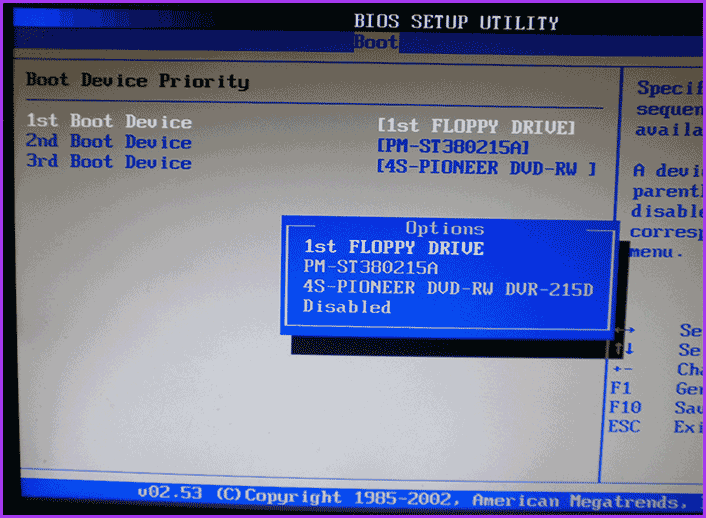 Порядок устройств загрузки в AMI BIOS