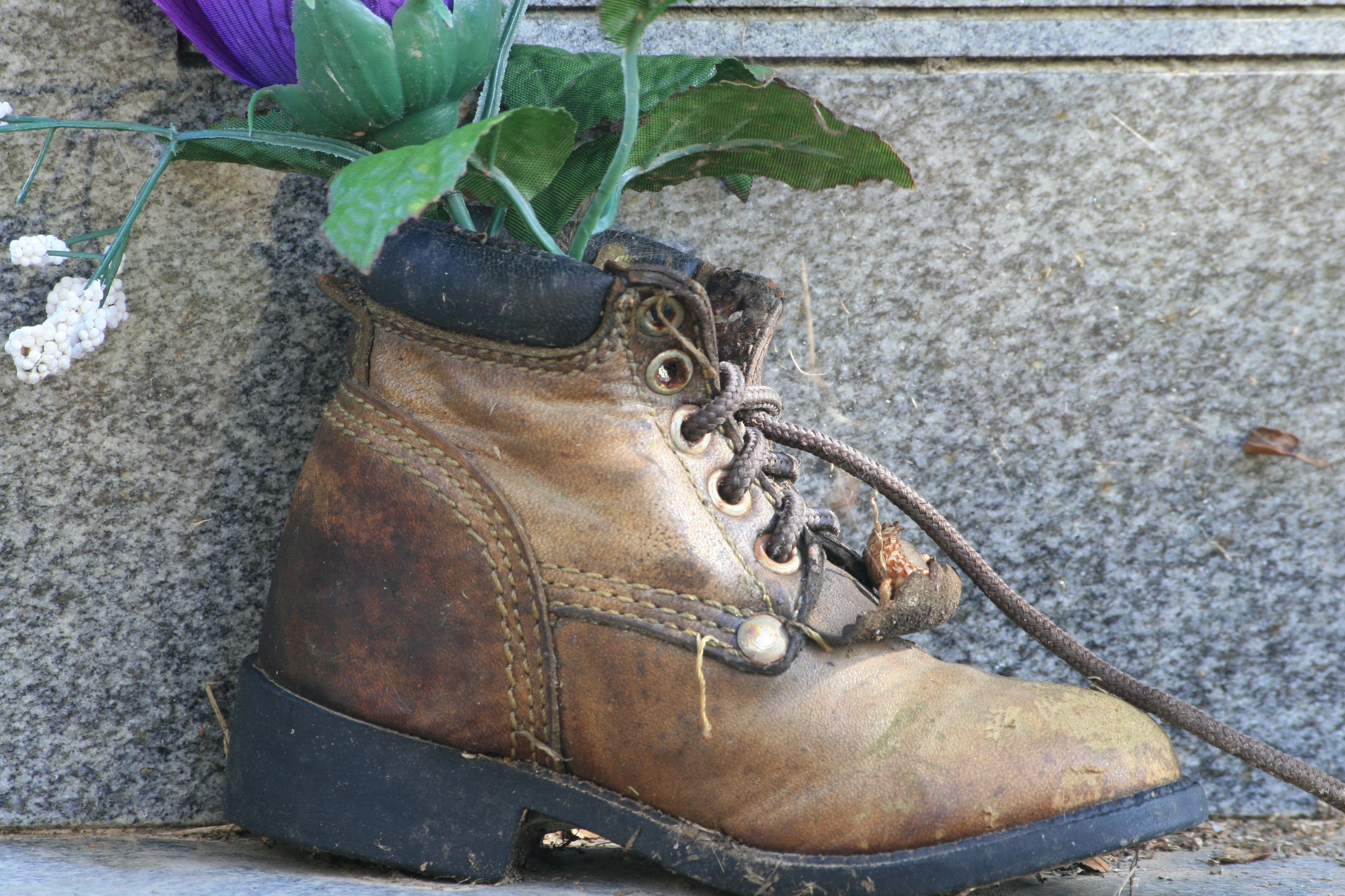 В обувь от запаха: Как убрать неприятный запах из обуви в домашних условиях