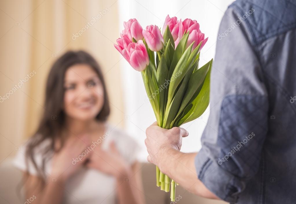 Какие цветы нельзя дарить: Какие цветы нельзя дарить женщине