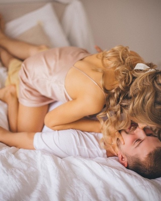 Как девушку завести в постель: «Как затащить девушку в постель?» – Яндекс.Кью