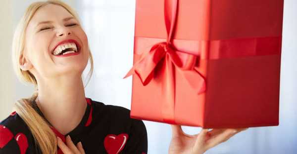 Что можно подарить девушки – 54 идеи что подарить Девушке на День Рождения +ещё 49 подарков