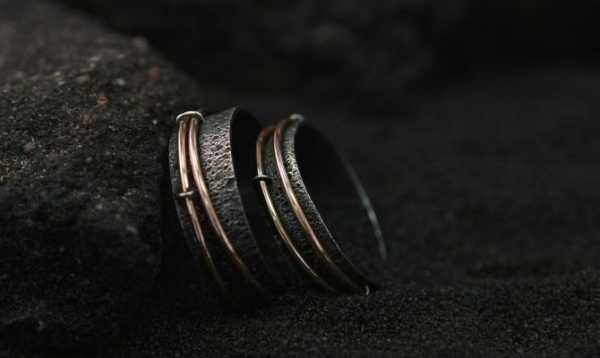 Что означает ношение кольца на мизинце – Кто носит кольца на мизинце и что это значит?