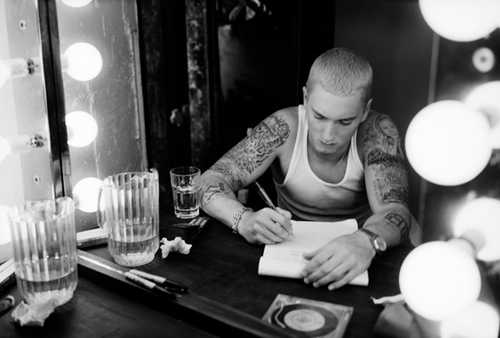 Эминема прическа – Прическа Эминема. Наш Eminem ответил на некоторые вопросы, которые ему задавали.