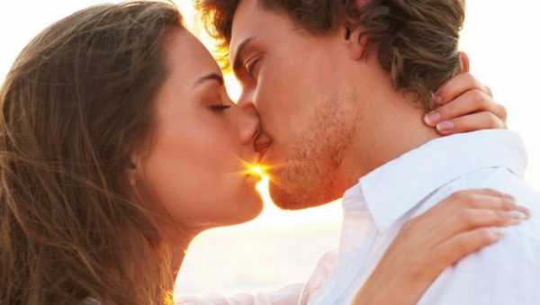 Как целоваться с парнем в первый раз в губы – Как поцеловать парня в первый раз в губы: пошаговая инструкция