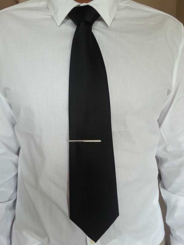 Как называется заколка для галстука – Заколка для галстука или зажим