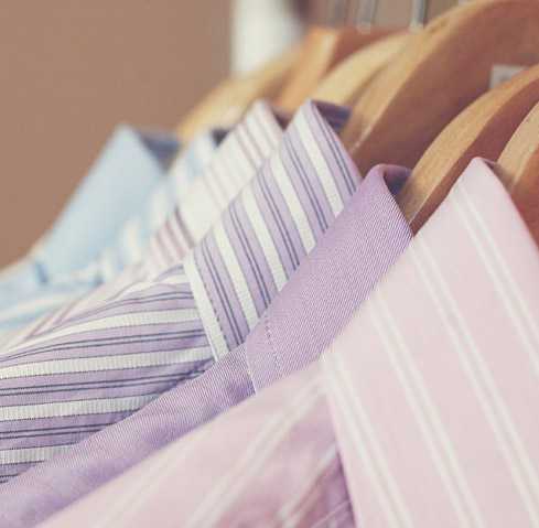 Как правильно гладить мужскую рубашку с длинным рукавом – Как правильно погладить мужскую рубашку с длинным рукавом: пошаговая инструкция