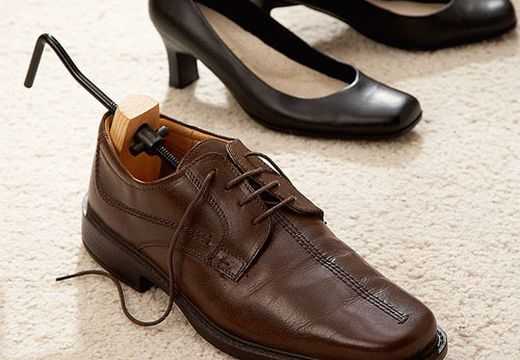 Как растянуть кожаные туфли в домашних условиях – Как растянуть кожаную обувь в домашних условиях
