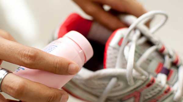 Как убрать запах пота из обуви в домашних условиях – Чем убрать запах пота из обуви в домашних условиях