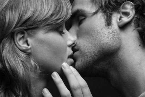 Которые целуются – Страсть или нежность: как целуются знаки зодиака