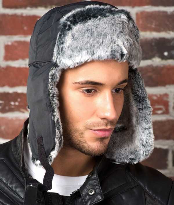 Модный мужской головной убор – модные тенденции осень-зима 2019-2020 для мужчин, с помпоном под мужское пальто и брендовые