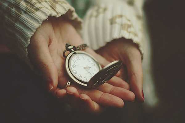 Можно ли дарить часы в подарок – .