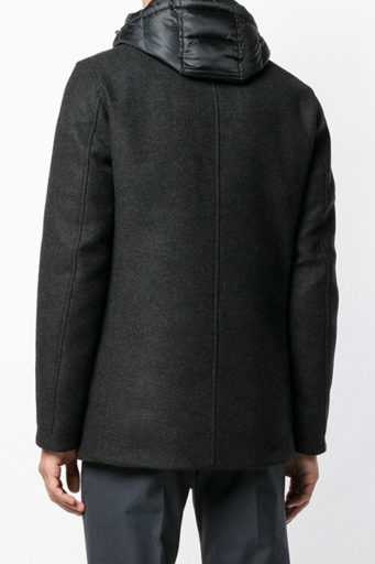 Мужское черное пальто фото – С чем носить мужское пальто, фото и полезные советы
