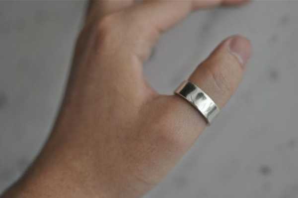 Печатка на мизинце – Кто носит кольца на мизинце и что это значит?