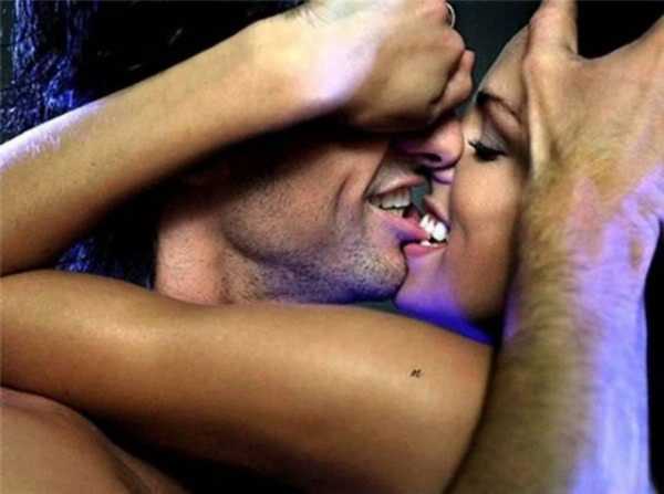 Поцелуй на щеке – Значение поцелуев в щеку, в лоб, в шею и другие разные места