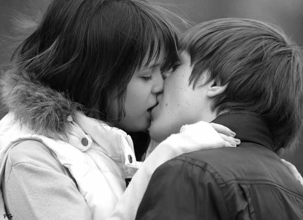 Поцелуй в губы с языком фото – фотографии и картинки губы поцелуй, скачать фотки на Depositphotos®