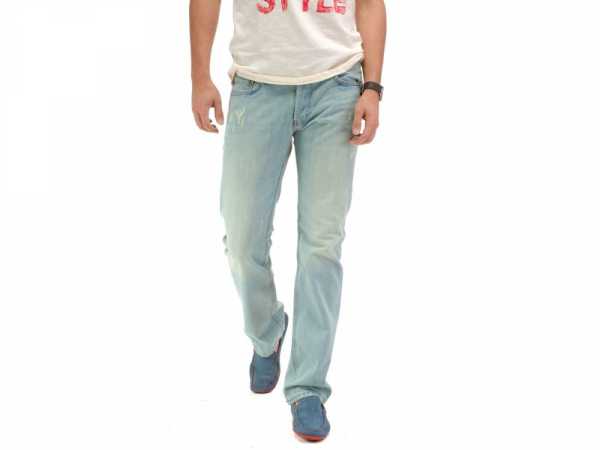 С чем носить мужчинам серые джинсы – Серые джинсы мужские