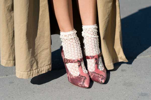 С чем носить носочки – Как можно носить носки с туфлями, босоножками, кроссовками