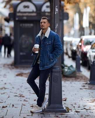 С чем носить темно синие джинсы мужские – С чем можно сочетать темно-синие джинсы для мужчин? - СТИЛЬ