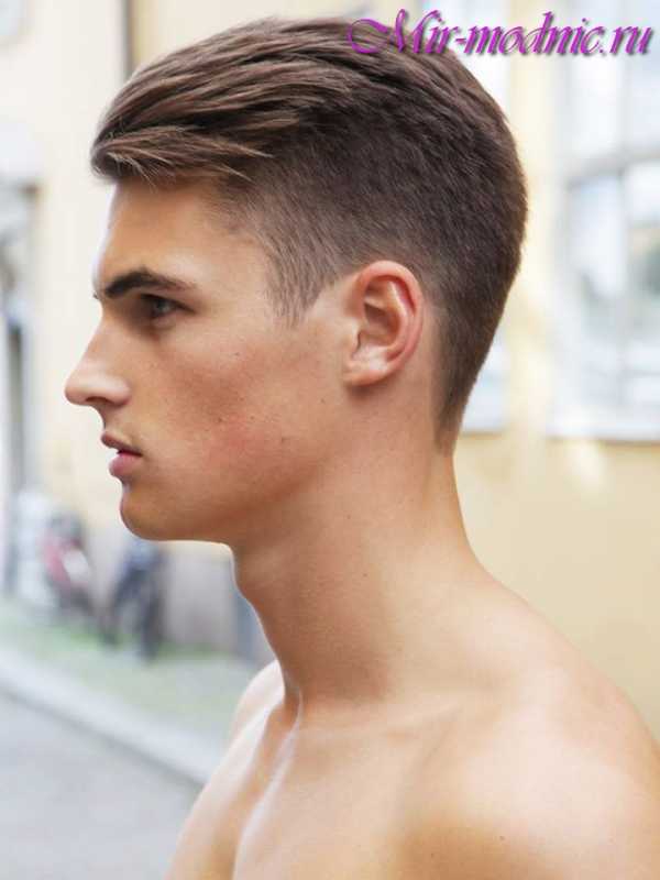 Стрижки мужские выбритые – Мужская прическа с выбритыми боками и затылком