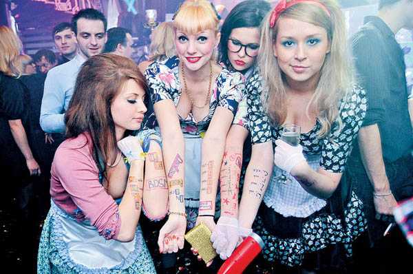 В ночном клубе – Секс на танцполе в ночном клубе Нижнего Новгорода » Триникси