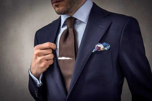Зажим для галстука как носить правильно – GQ.ru