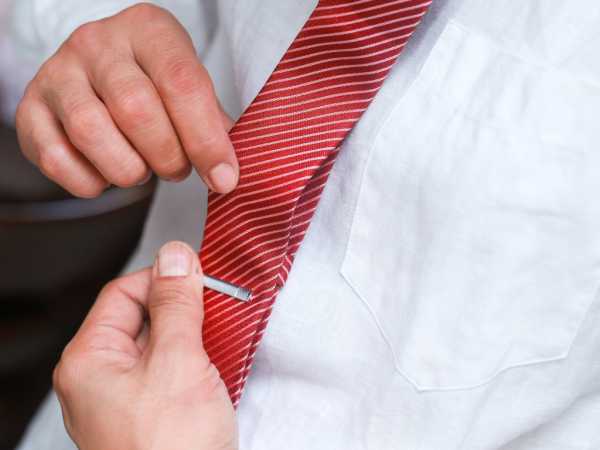 Зажим для галстука как носить – Как правильно носить зажим для галстука – 3 правила, фото и советы